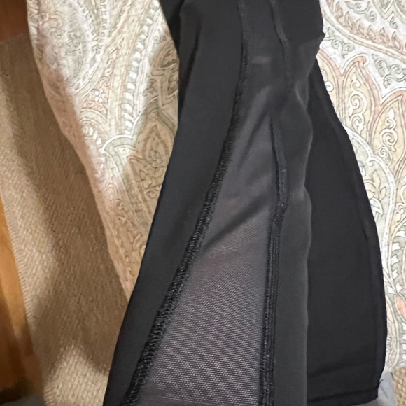 Lululemon leggings - Picture 6 of 7